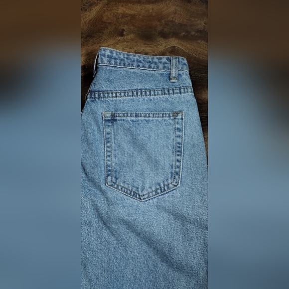 PrettyLittleThing Light Blue Straight Leg Jeans Size (4) - Picture 9 of 13